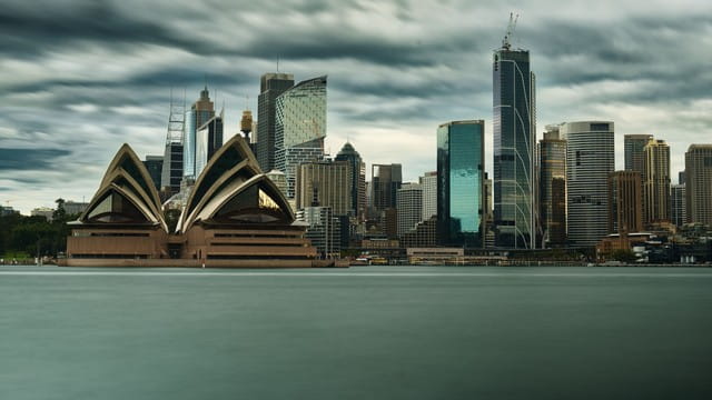 Australiens Immobilienmarkt im ersten Halbjahr 2026: Rekordwerte, weniger Kredite und schwächere Bautätigkeit