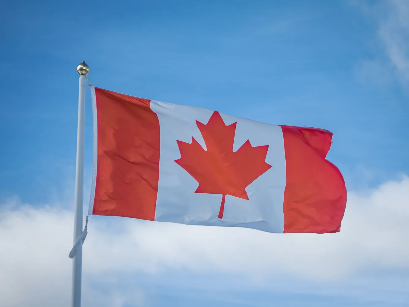 Canada Is Building Fewer Homes Despite the Housing Crisis: What's Holding the Market Back?